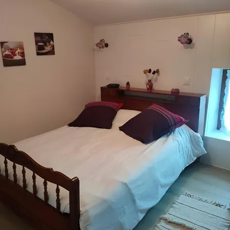 Le Des Bernadettes Ferienhaus Apchat
