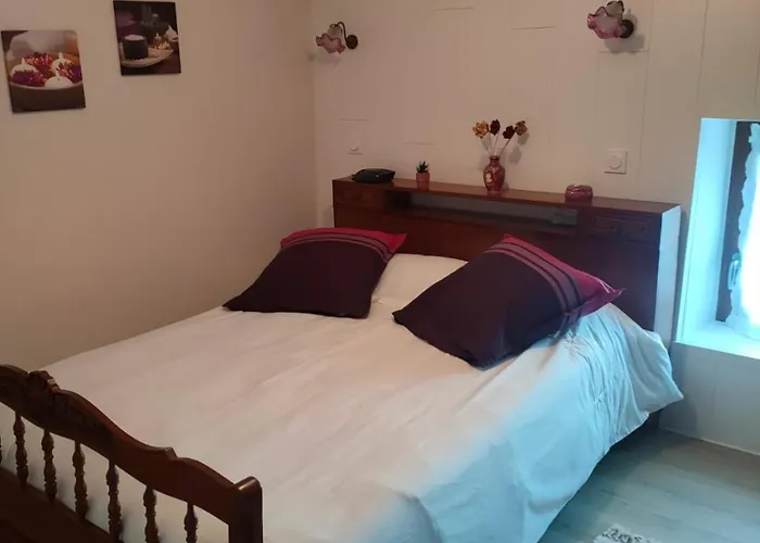 Le Des Bernadettes Holiday home Apchat